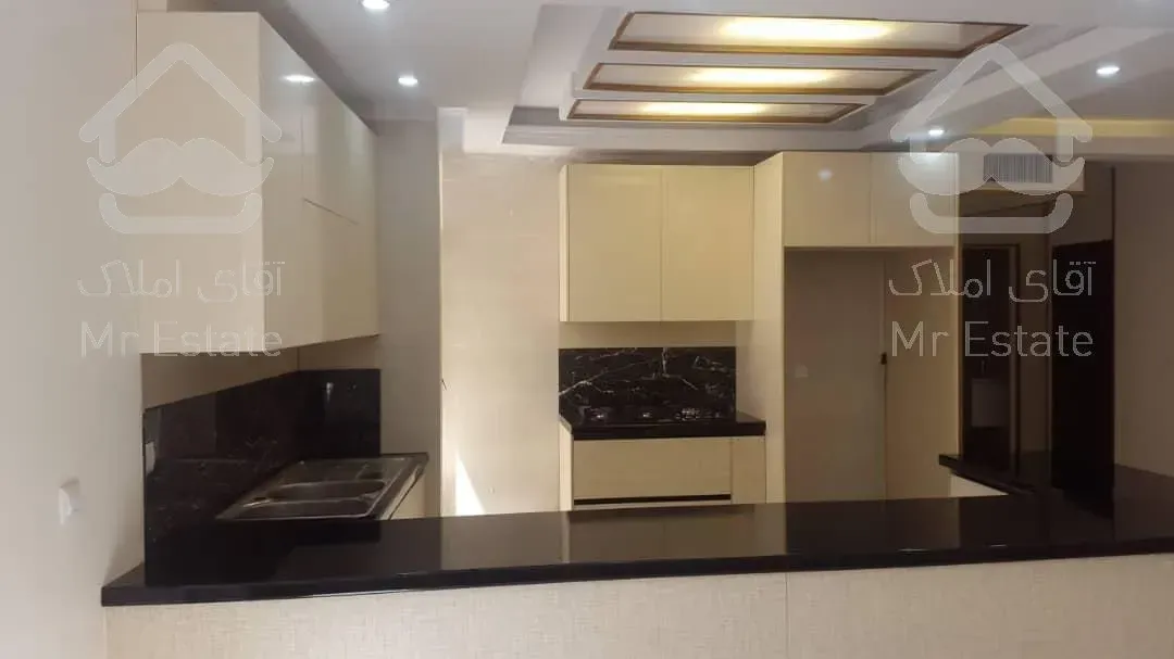 اپارتمان۸۲متری ۲خواب، خوش نقش ،لوکیشن عالی، بازسازی در حد نو