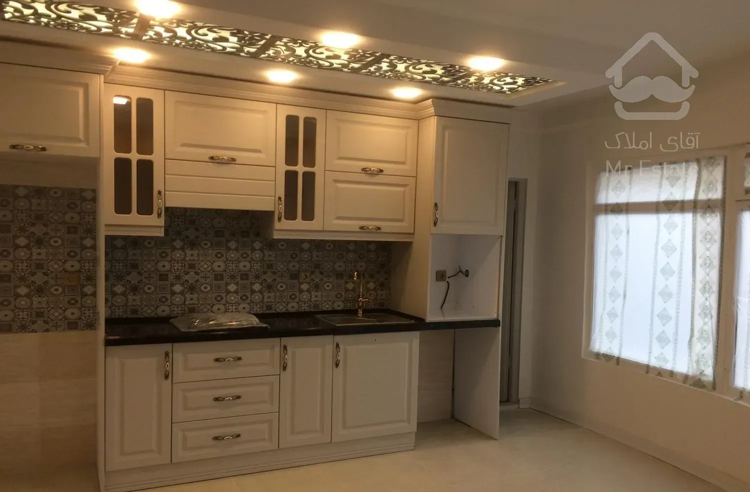 سویئت استودیو فلت فروشی در برج تاپ آیلند