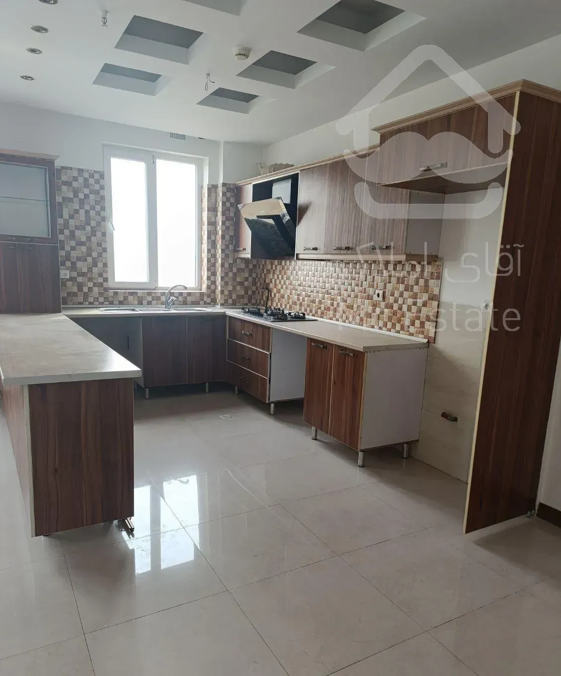 ۱۰۷ متر ۳ خوابه امیرآباد