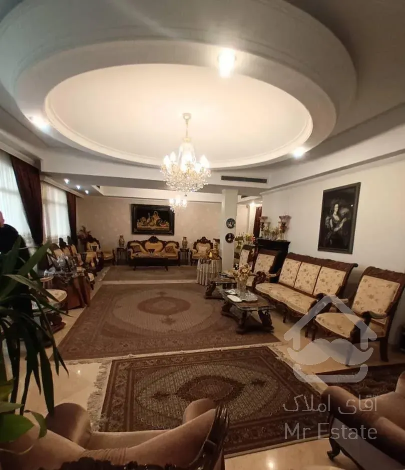 ۲۵۵متر/۴خوابه/غرق نور نقشه/۲پارکینگ سندی/تاپ لوکیش