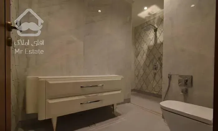 خرید و فروش آپارتمان مسکونی 200 متری فرمانیه