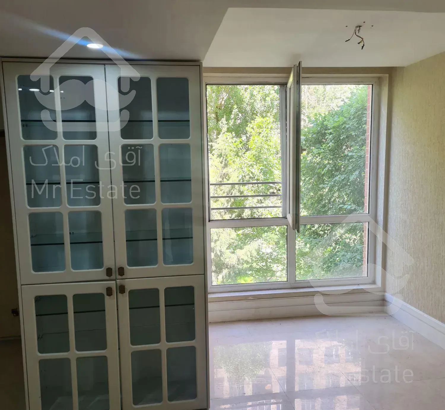 ۱۳۰ متر ۳ خواب شیک