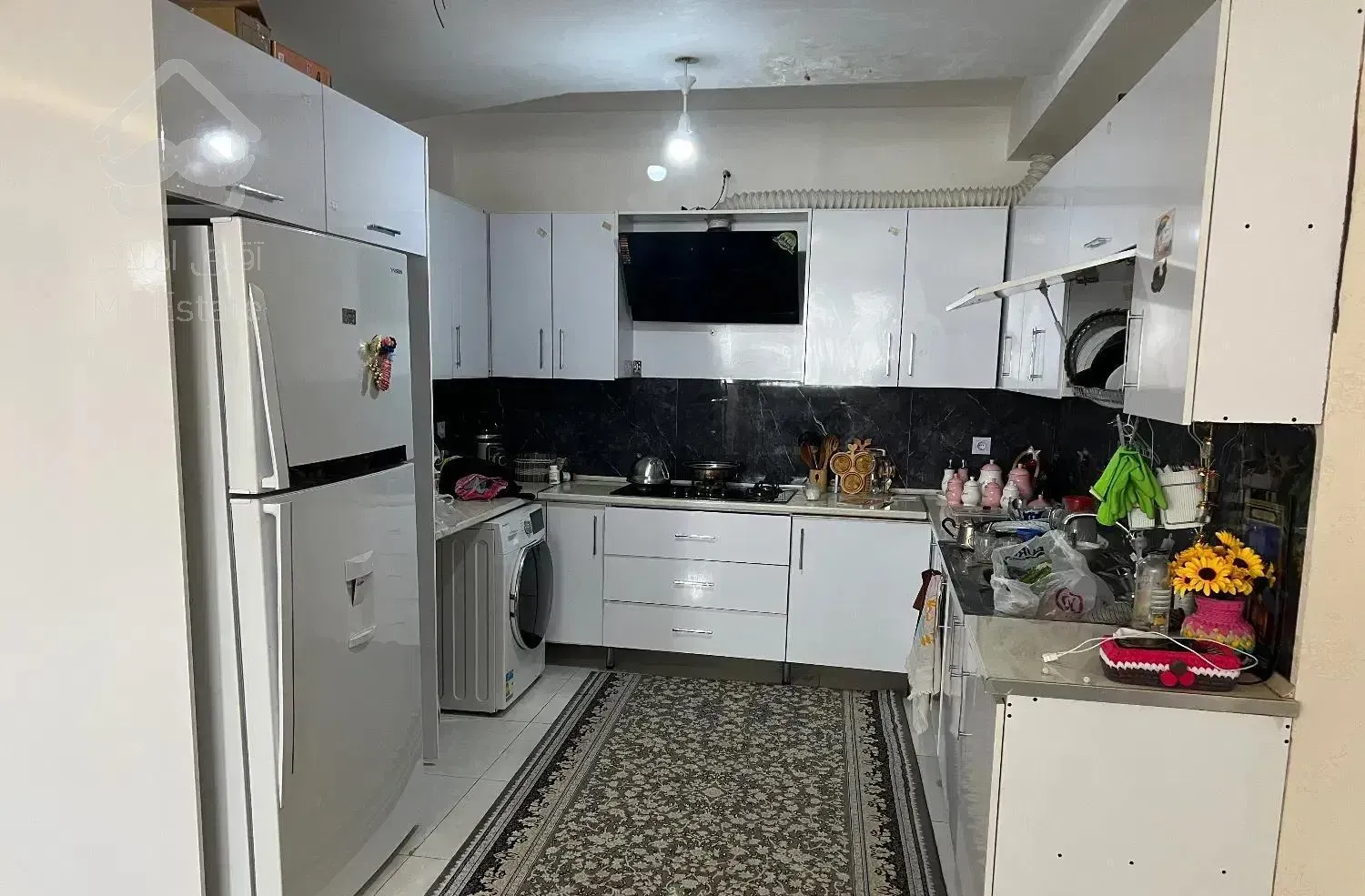 آپارتمان ۱۰۰متری دوخوابه با پارکینگ و آسانسور