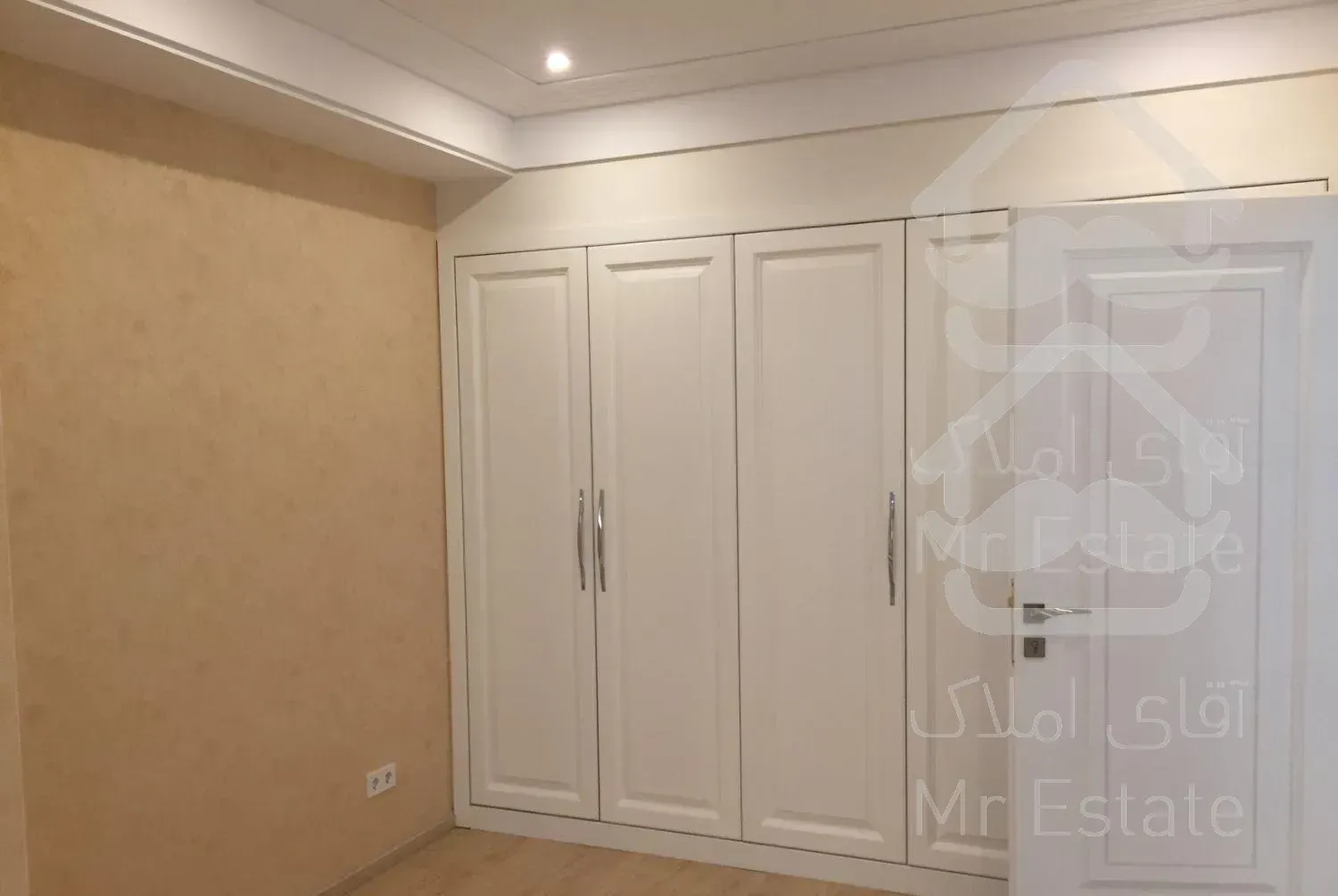 115متر ۲ پارکینگ بالا کاج