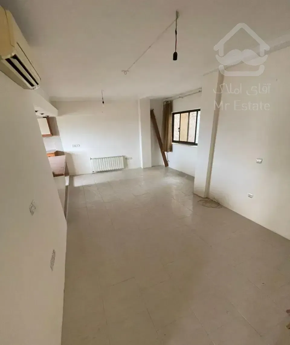 آپارتمان ۸۴ متری بر خیابان اصلی ولیعصر طبقه۷