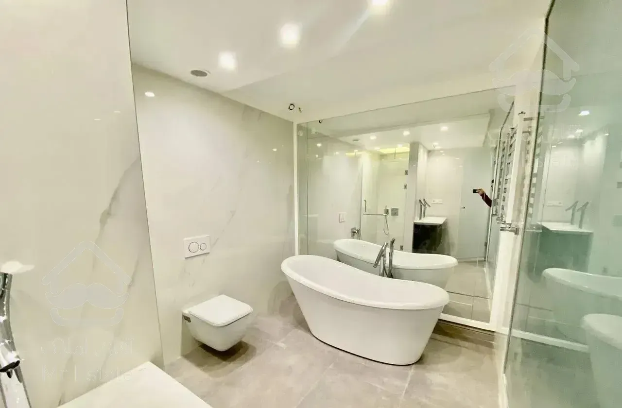 زعفرانیه ١٨٥ متر/پنجره قدی/خوش نقشه/فول