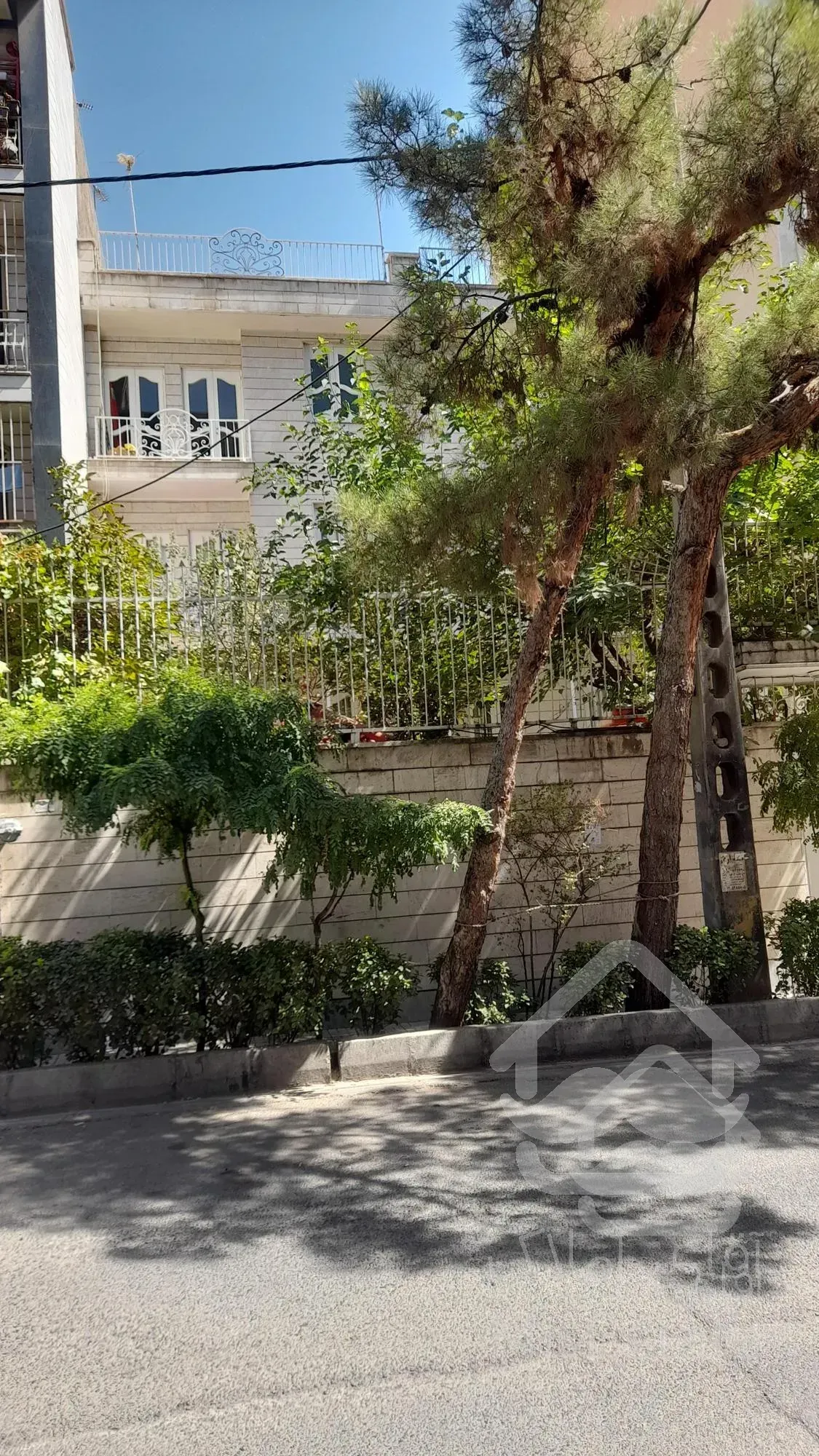 ۴۰۰ متر کلنگی/ بر ۱۷ / ویلایی