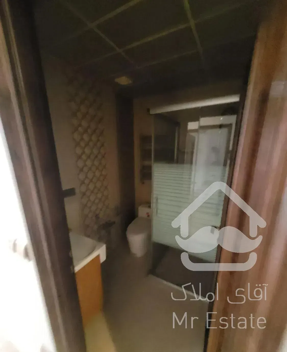 ۶۹ متر / ۲ پارکینگ سندی / خوش نقشه