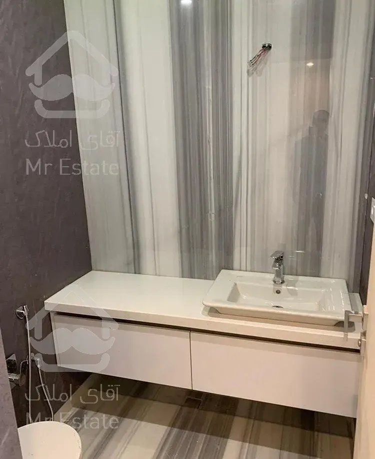 خرید آپاتمان 245  متری در بهترین لوکیشن منطقه با تراس قابل چیدمان