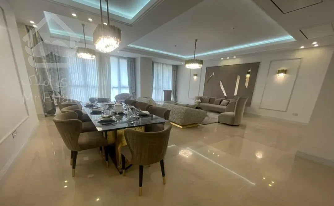 ۳۹۰ متر ۴ خواب مستر/مشاعات هتلینگ/۴ پارکینگ سندی