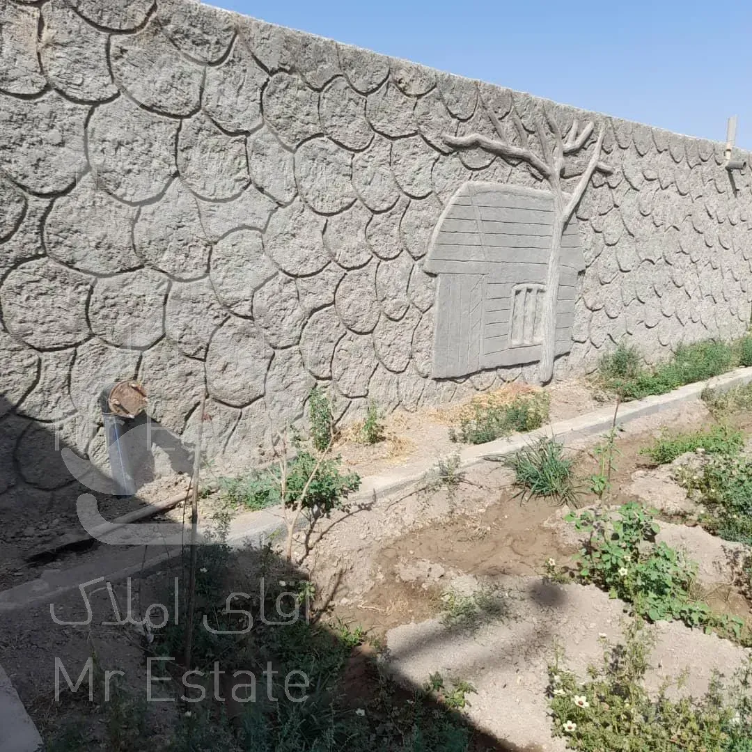 باغ ۶۰۰ متری چهار دیواری