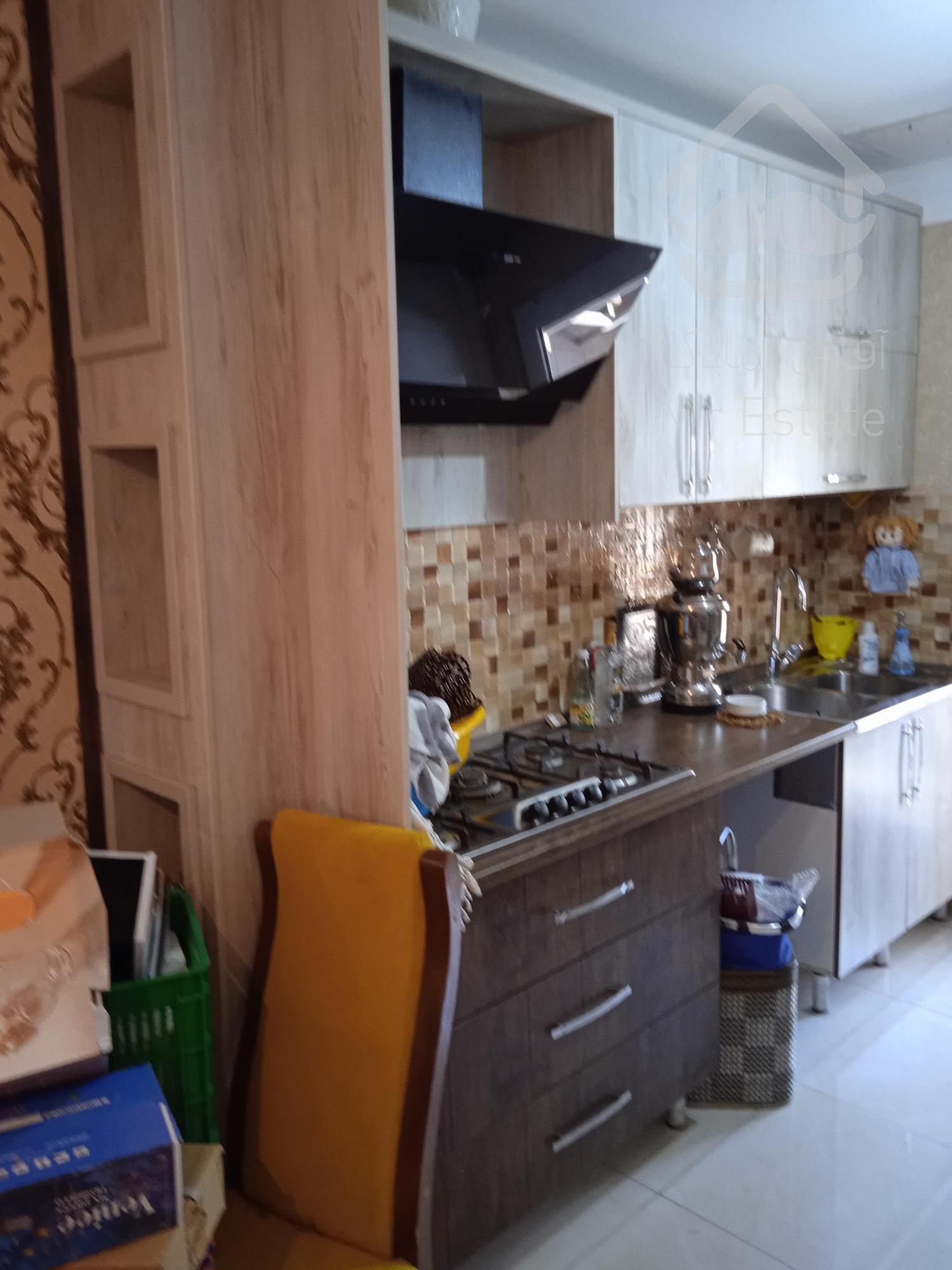 آپارتمان یک خوابه در شهرک مسکونی چیتگر