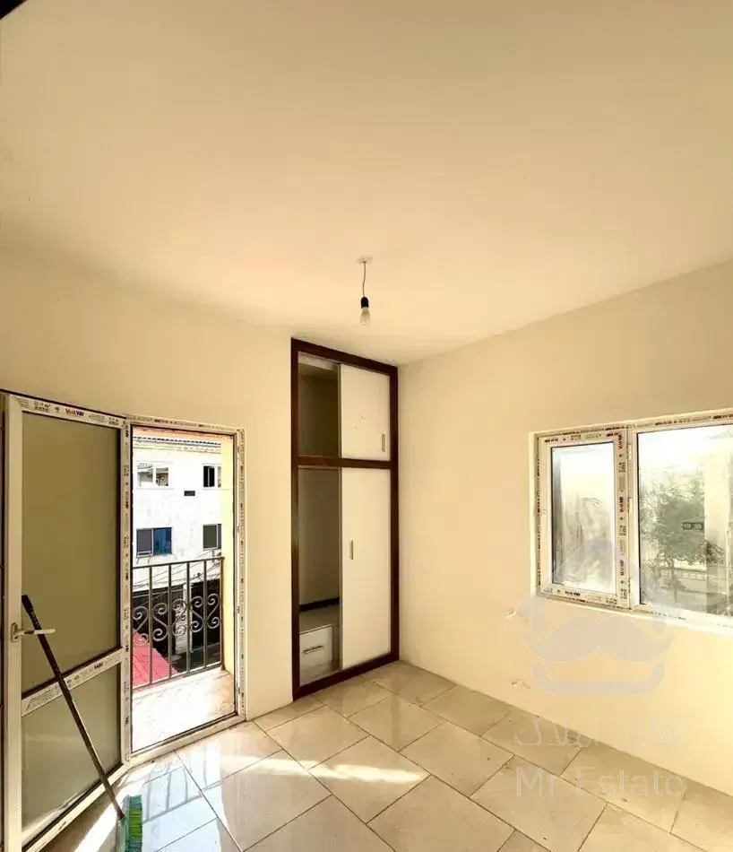 واحد کلیدنخورده..12متری آزادگان