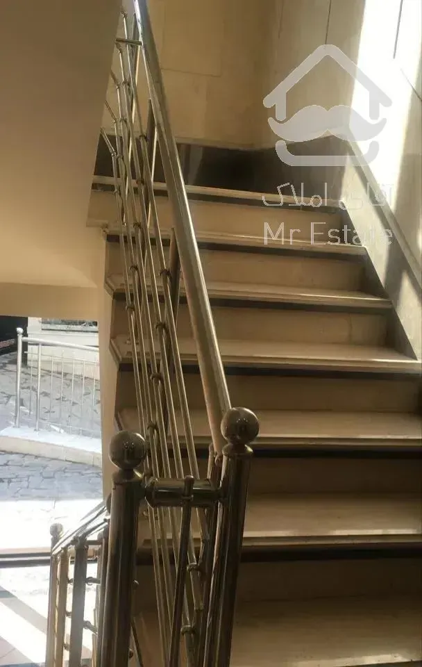 پاسداران اپارتمان۳۰۰متر۴خوابه بوستان چهارم تخلیه