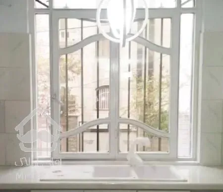 اشرفی اصفهانی ۶۵ متر ۲ خوابه رو به آفتاب