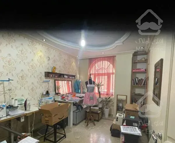 ۱۴۱متر/۳خواب/تک واحدی/نورگیر/صادقیه