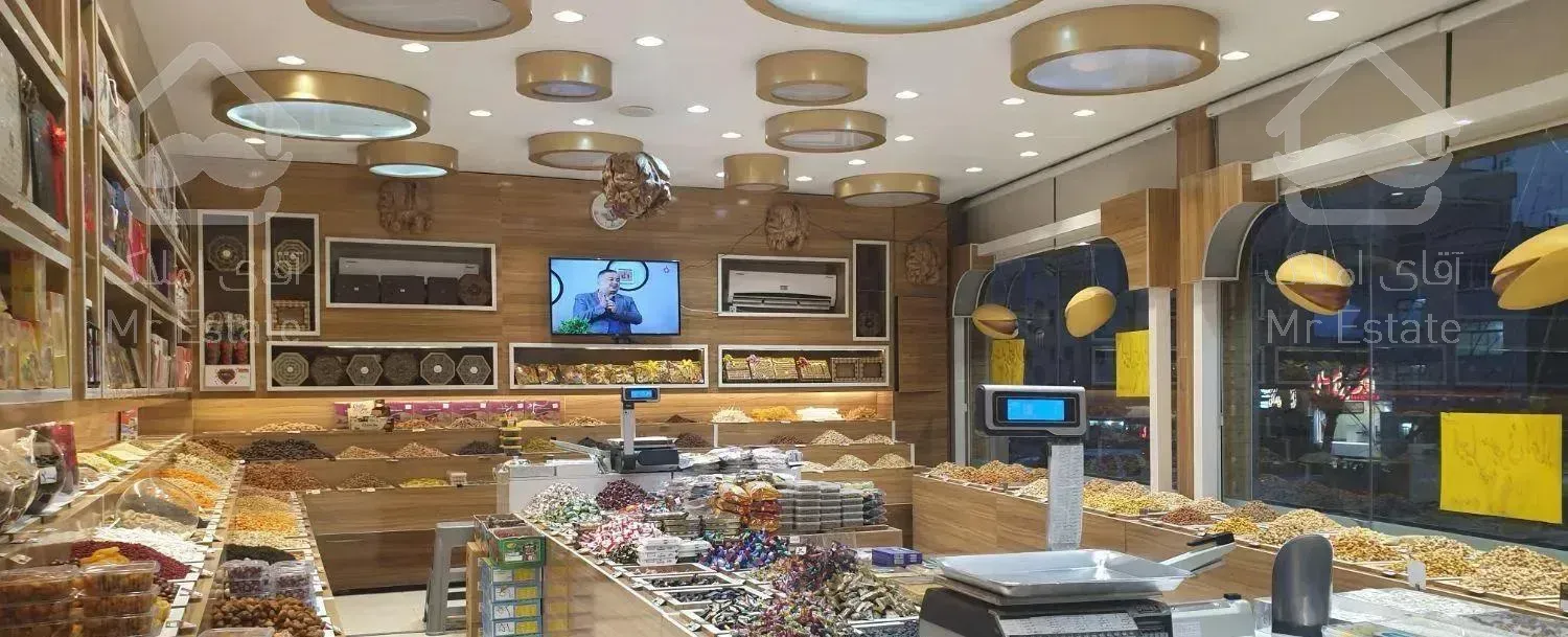 مغازه تجاری ۹۰ متر همکف و ۹۰ متر انباری تجاری