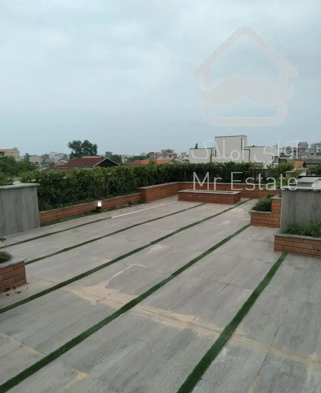 ۲۲۴ متر ویلا مدرن نوساز با ویو 360 درجه