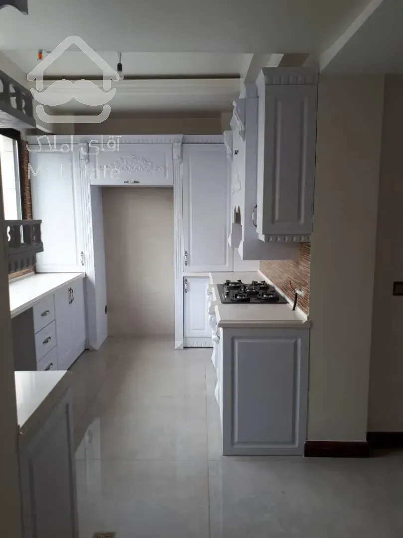 خرید آپارتمان سه خوابه  فردوس شرق و کاشانی عقیل