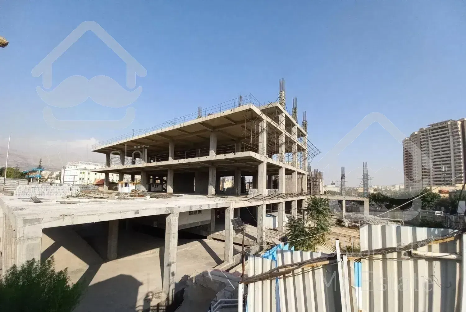 مغازه ۹متر، در دهکده المپیک، به صورت سهام