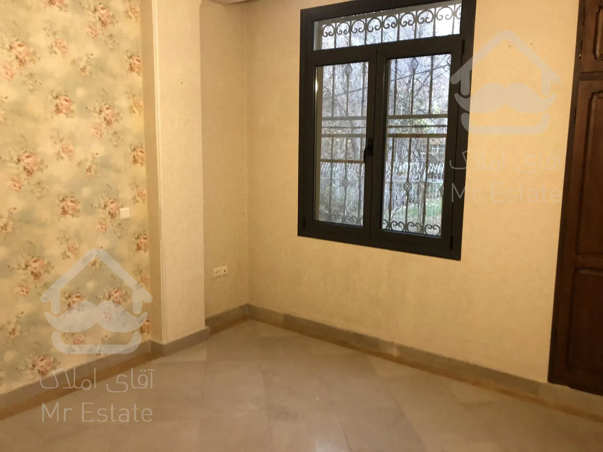 رهن و اجاره آپارتمان ۲۲۰ متری ۳ خوابه فرمانیه