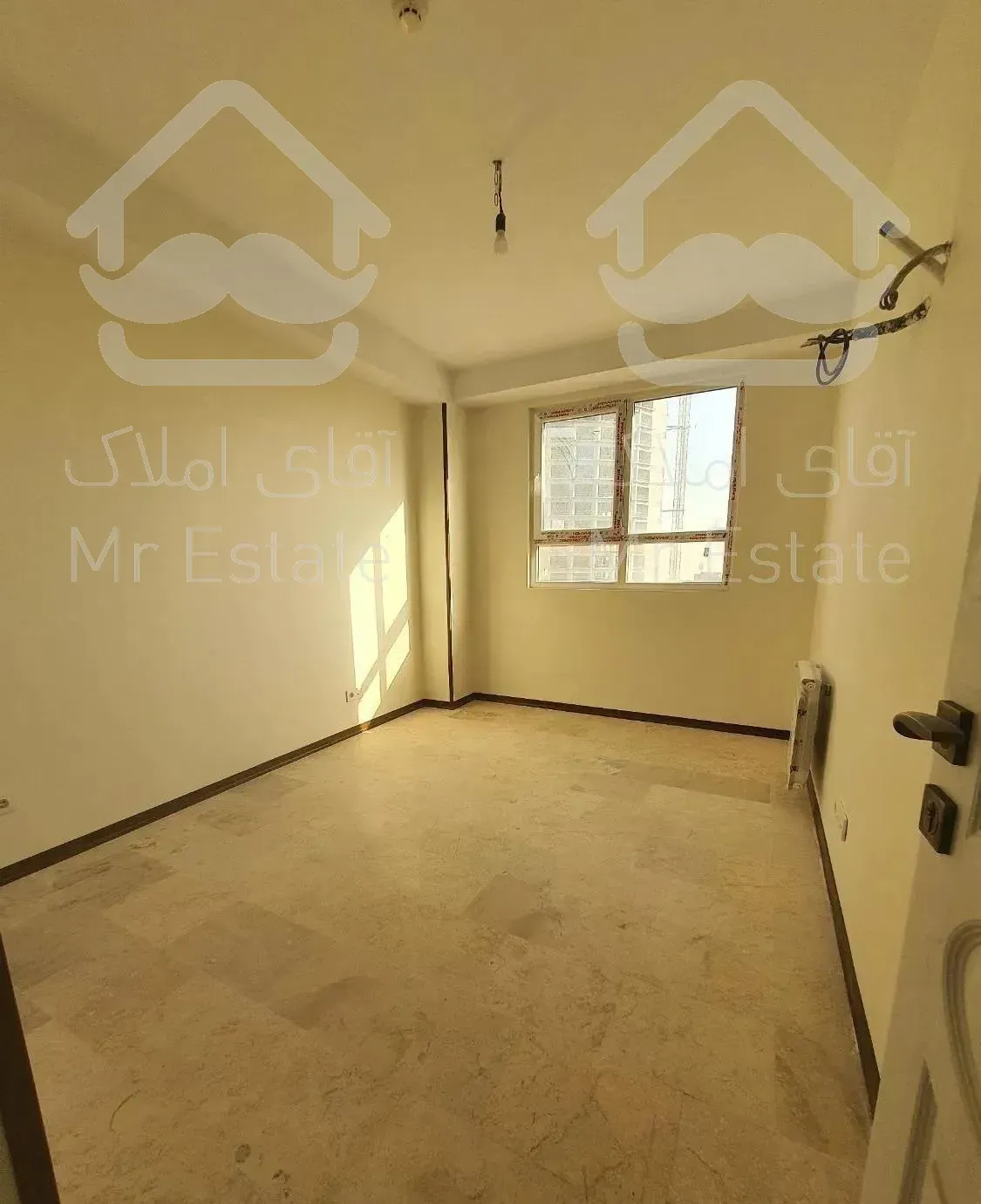 شیخ بهایی جنوبی ،  والفجر ( ایران شناسی) ۱۱۱ متر