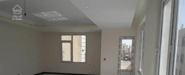 ۱۰۶ متر / فول امکانات / جنوبی رو به آفتاب