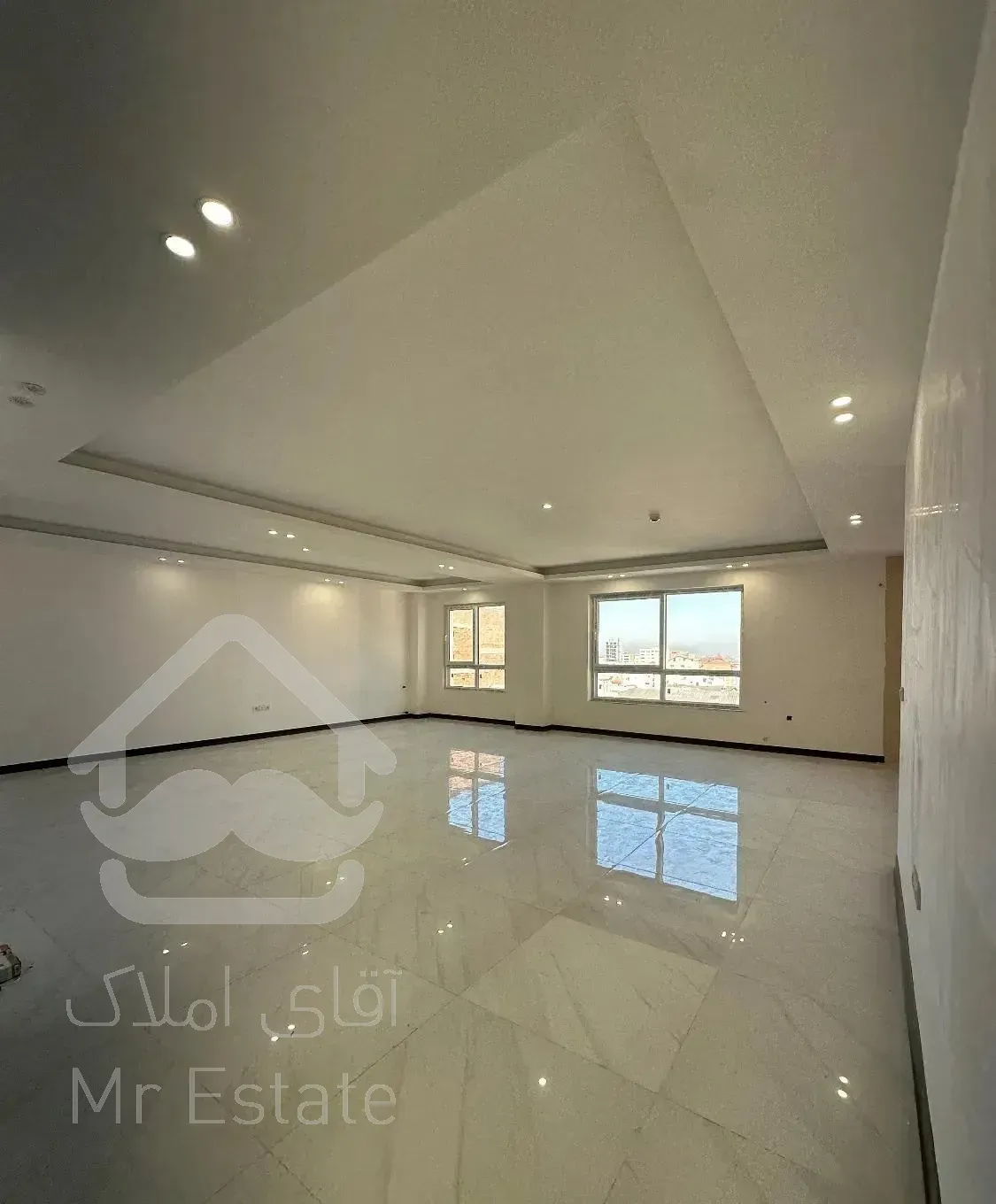 فروش واحد ۱۸۵متری مرکز خیابان امام،طبقات تک واحد