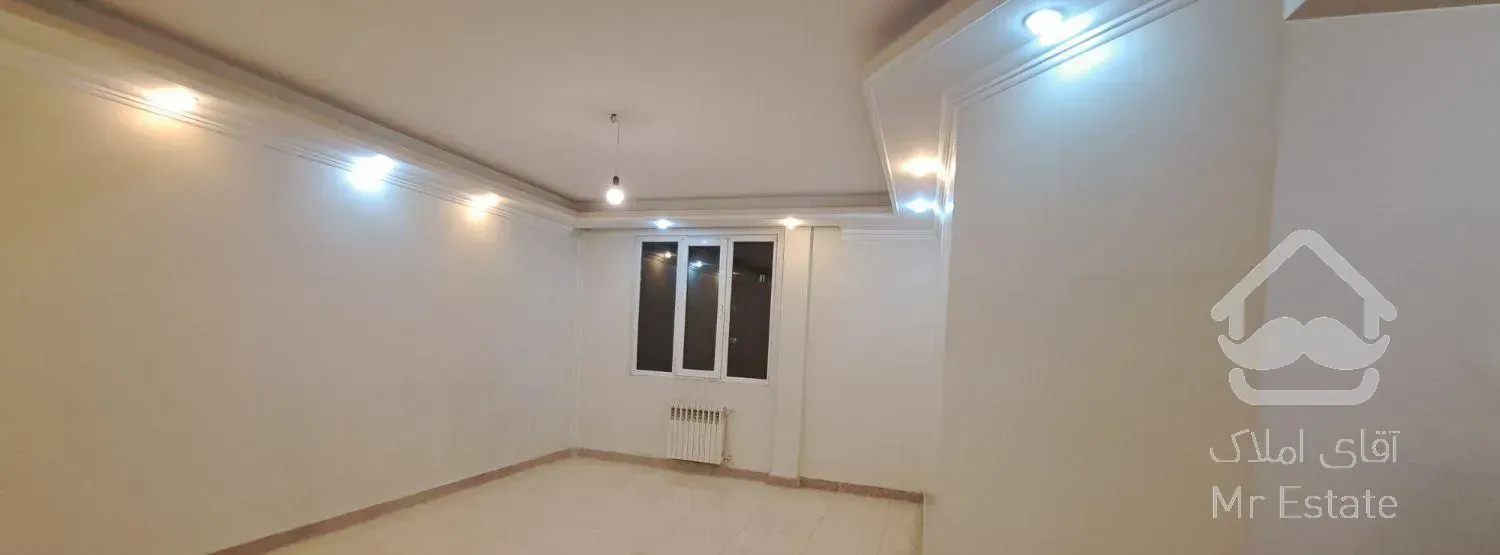 ۷۲ متر دوخوابه شیک