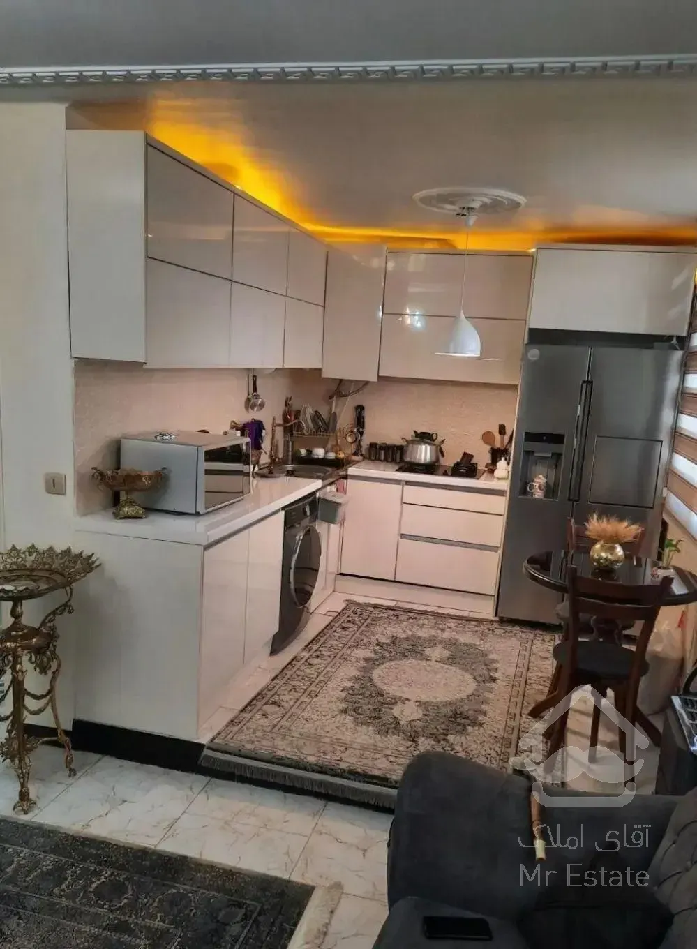 ۷۰ متر ۲ خواب / گذر پهن / غرق نور