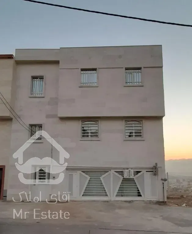 منزل دو طبقه صدرا