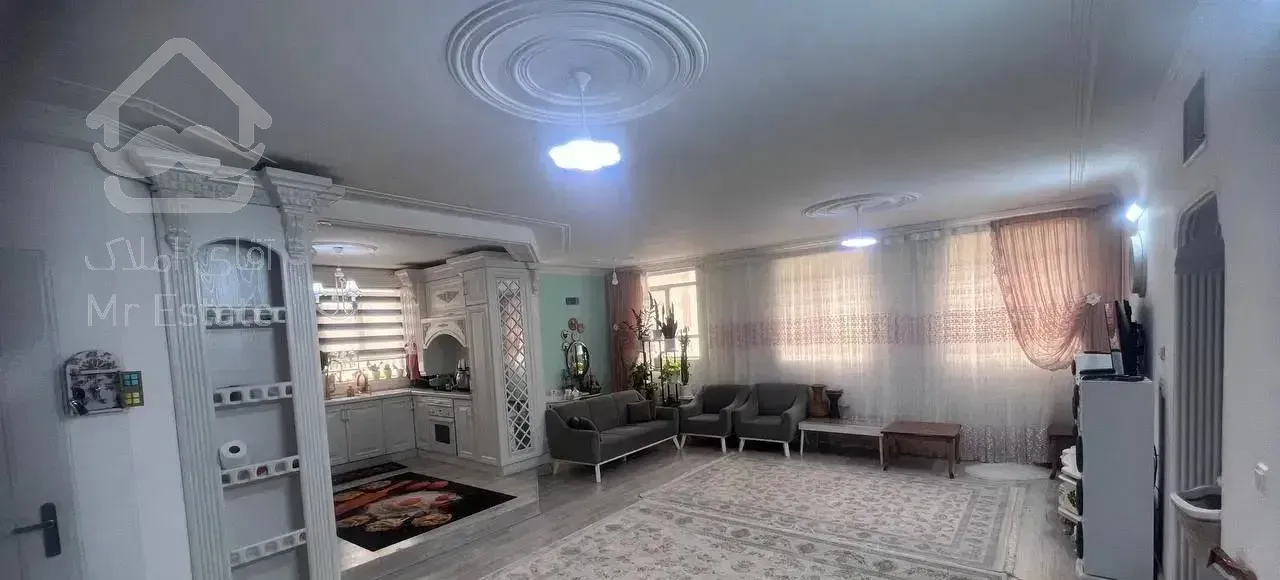 اپارتمان باغ عالمی ۱۱۳