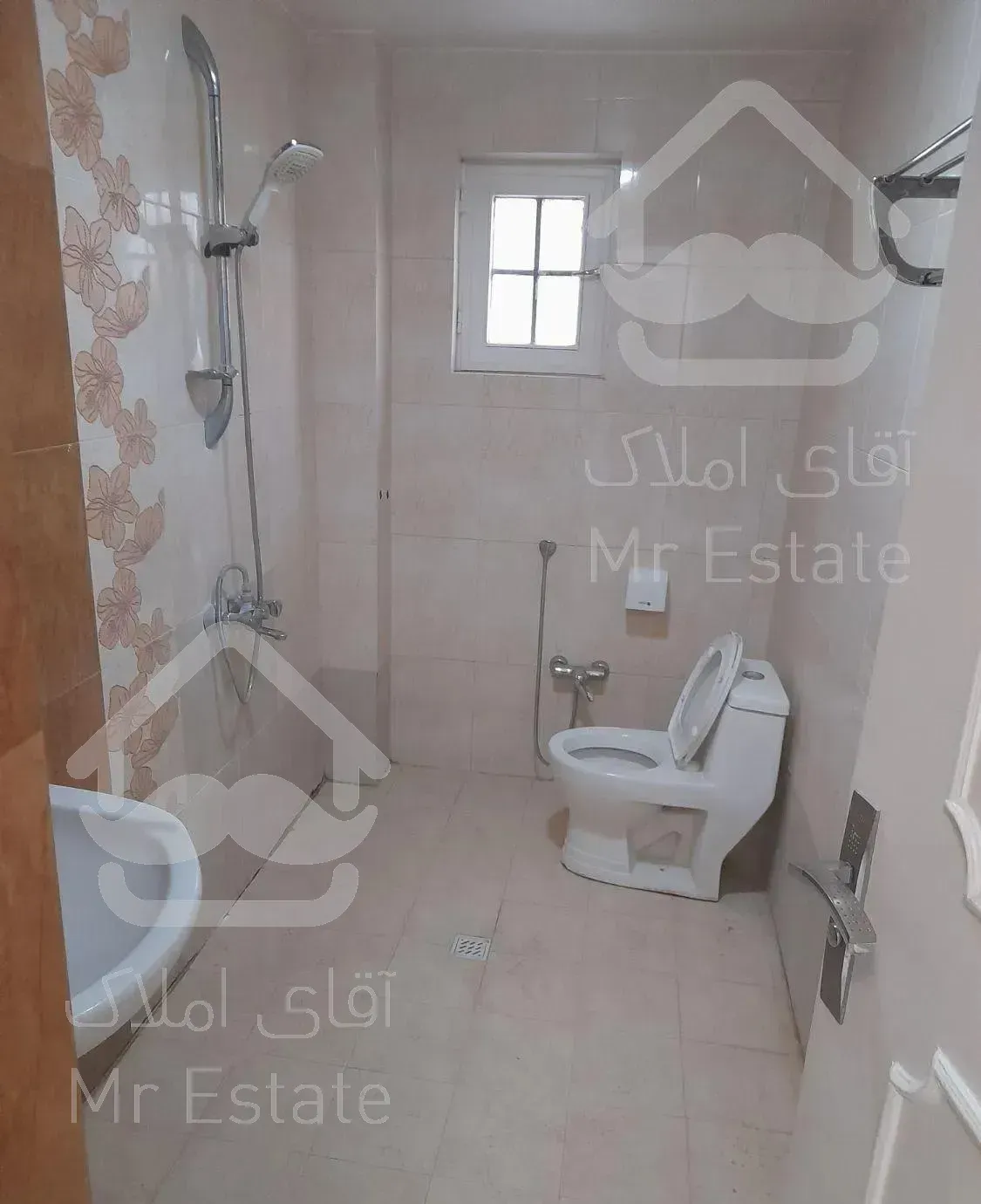 ۸۶ متر دوخوابه با امکانات