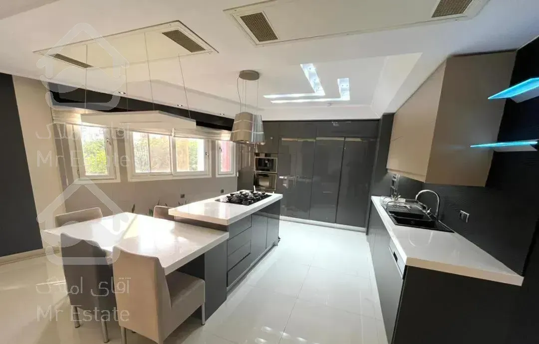 زعفرانیه ۱۴۰ متر ۲ خوابه فول بازسازی مشاعات کامل