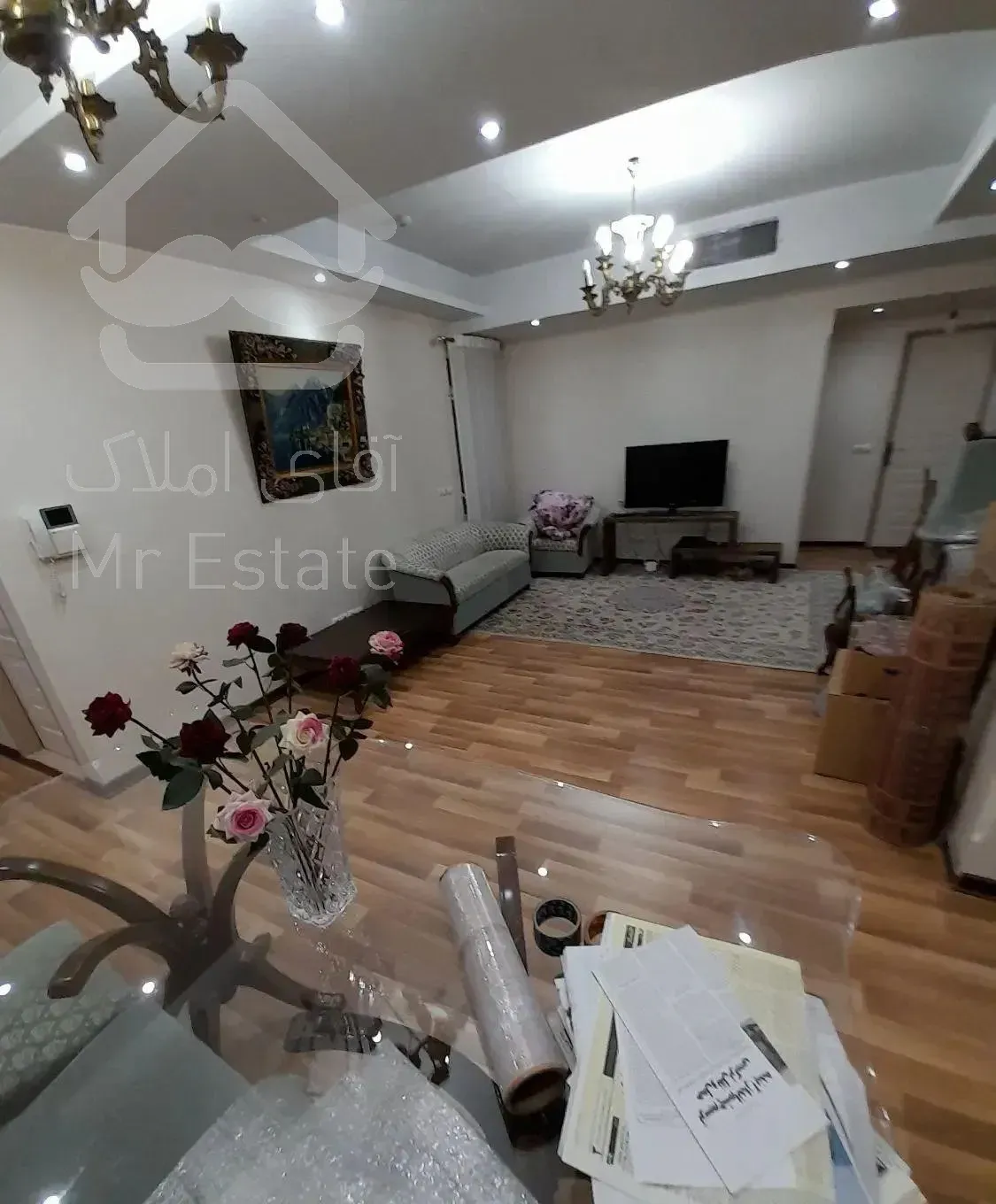 ۸۵ متر/۶ ساله/۲ حیاط خلوت شخصی/فروش فوری