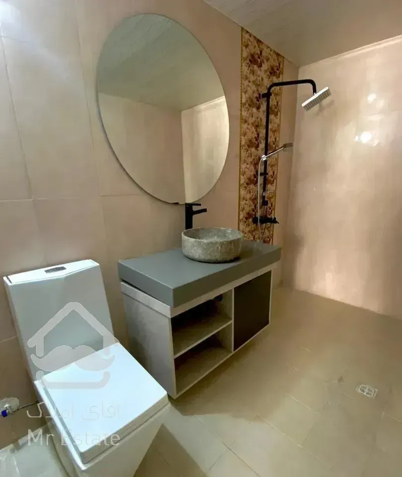 واحد ۱۲۶ متری سه خوابه برج مجلل نزدیک دریاچه ویو