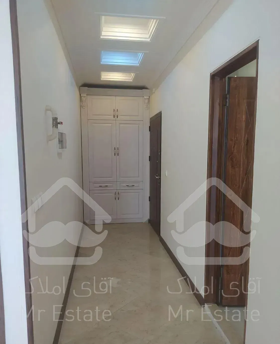 ۱۴۲متر نوساز /تکواحدی / بلوار لاله