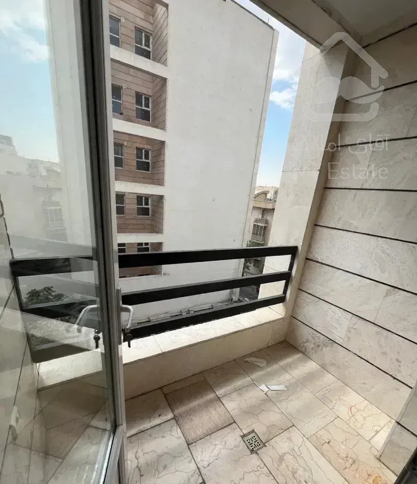 ۱۱۰ متر دو خواب فول بهترین فرعی فلکه سوم