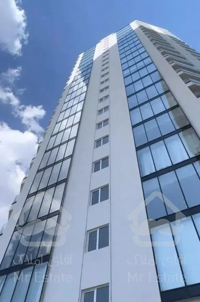 برج مجلل دریاچه/۱۵۸ متر/۳خواب /کلید نخورده