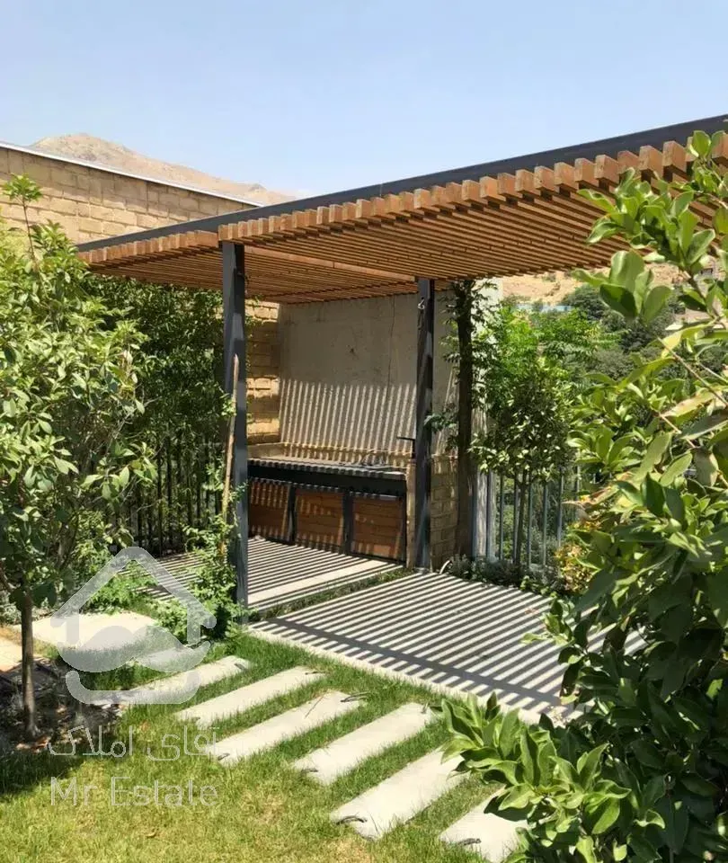 مغازه با دکور  کامرانیه