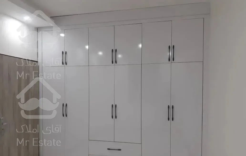 فروش واحد ۱۱۰ متری کلید اول سند آزاد