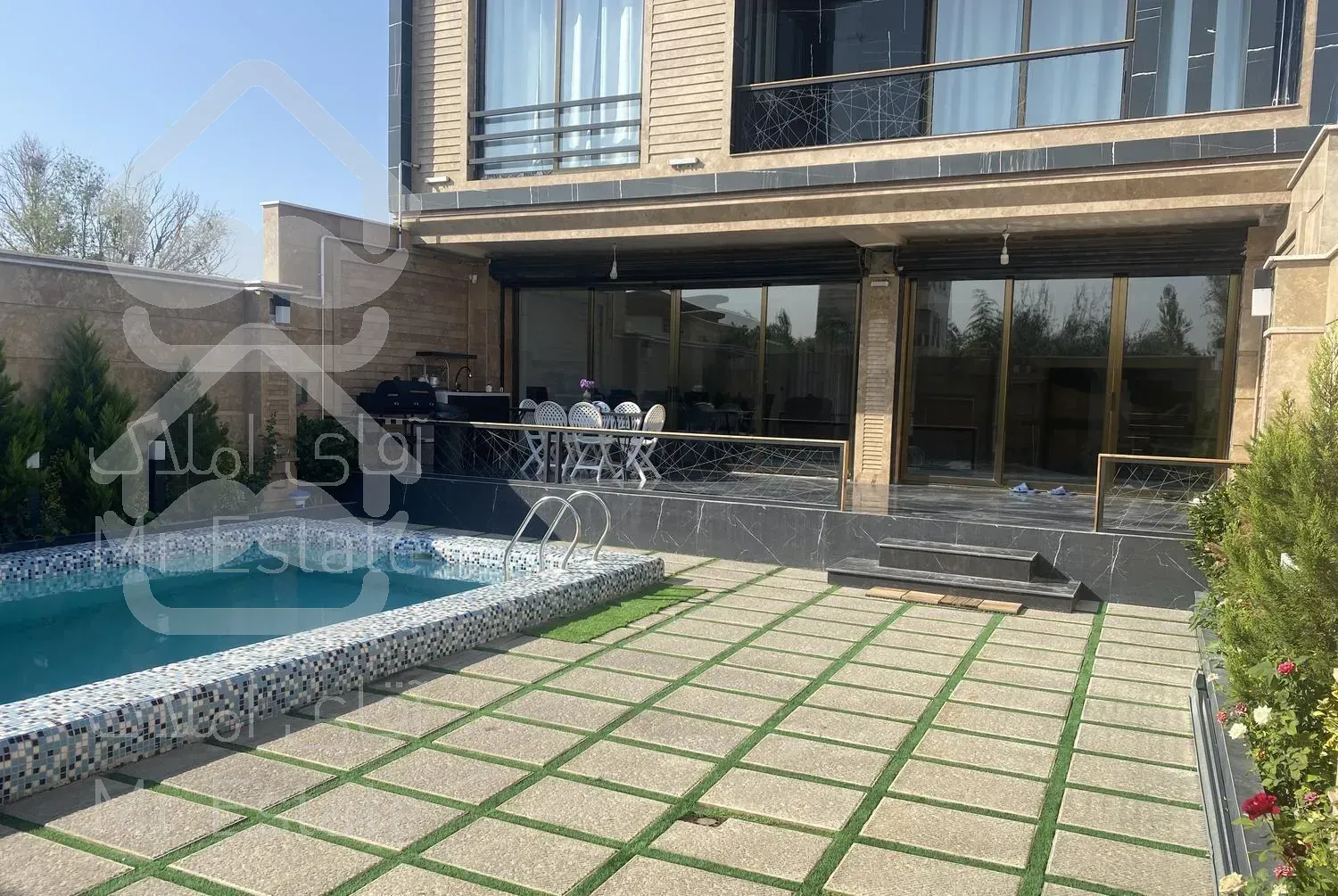 ویلا مدرن استخر دار کولر گازی باربیکیو