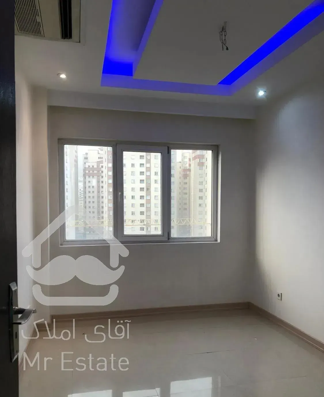 دریاچه چیتگر/برج ۱۲۵ متر/۳خوابه