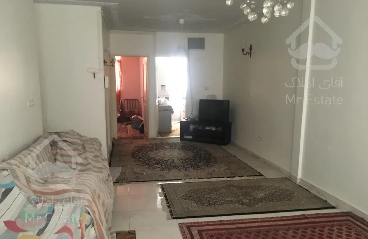 ۶۳متر آپارتمان شمال ستارخان تاکستان