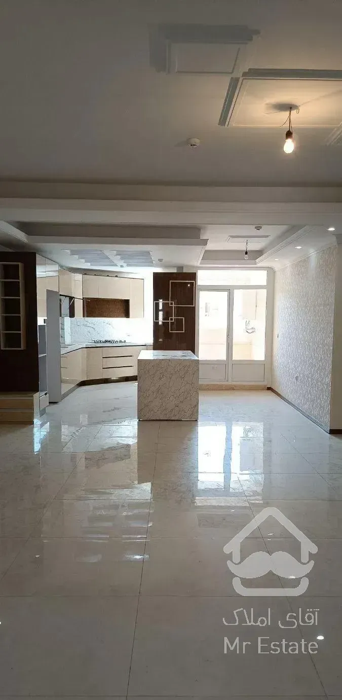 آپارتمان ۱۴۰ متری نوساز