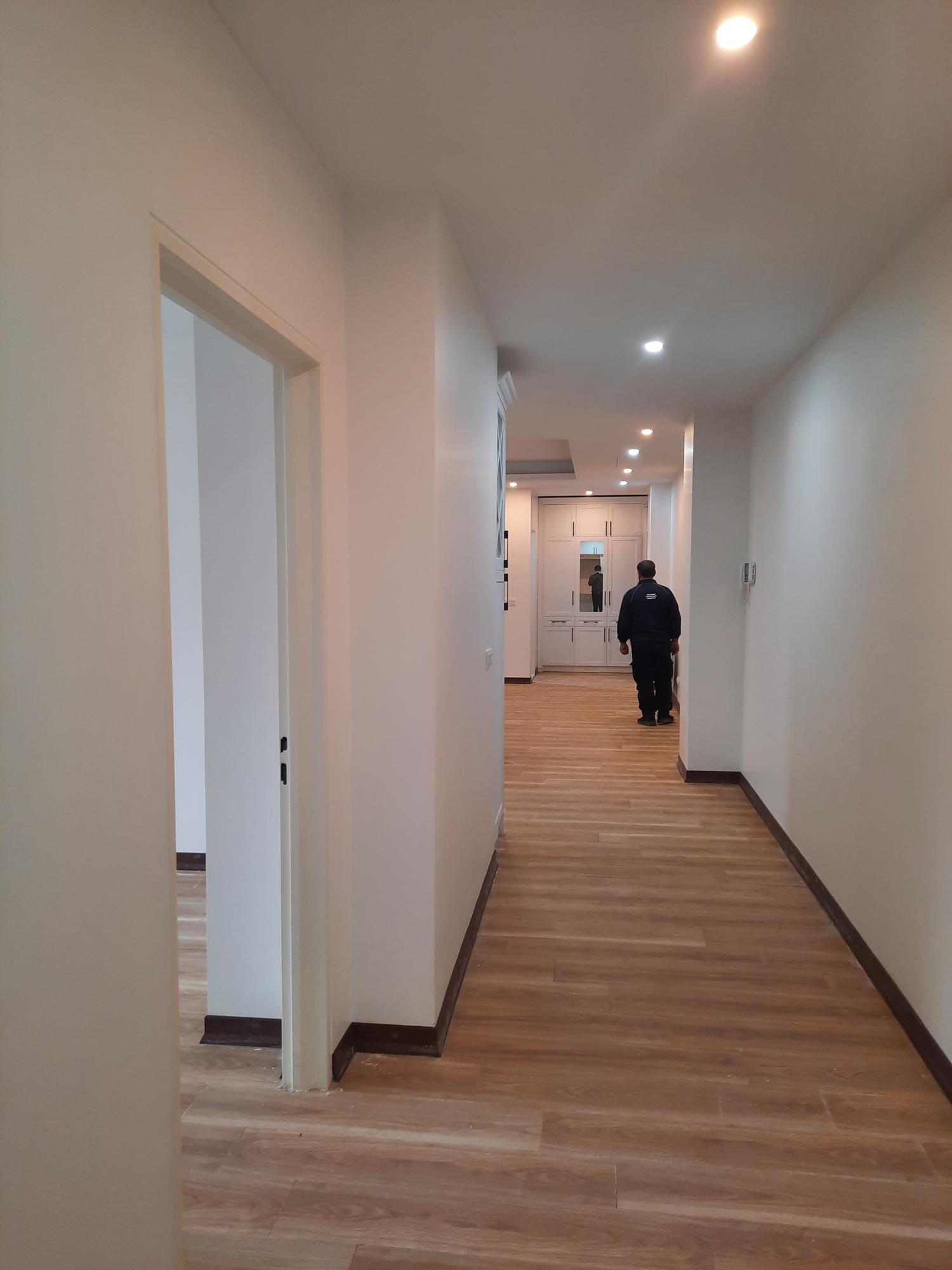خرید آپارتمان ۱۱۲ متری برج آماد دیزاین شده در دریاچه چیتگر