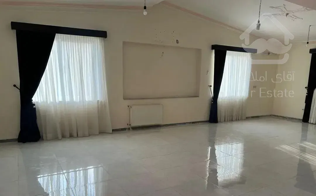 ویلا مستقل ۱۴۰ متر ۲۰ متری اول شهرک قائم