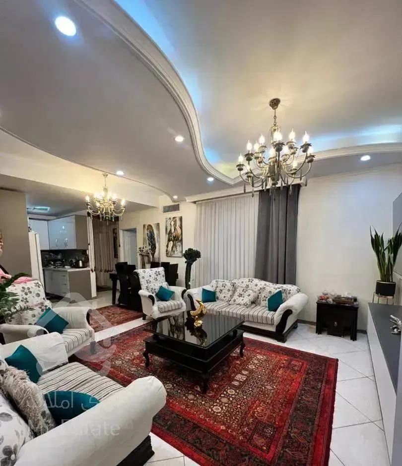 ۶۸ متری سال ساخت ۹۹ فول در حد نوساز