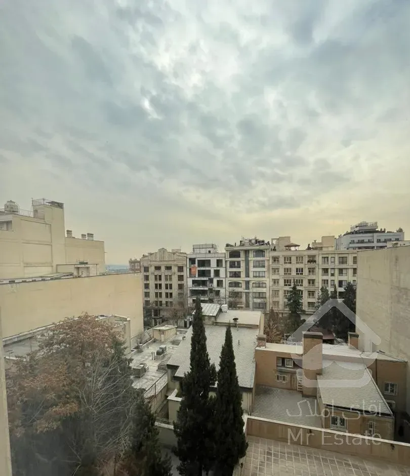 ۱۶۰ متر ۳ خوابه در مرز آجودانیه و داراباد