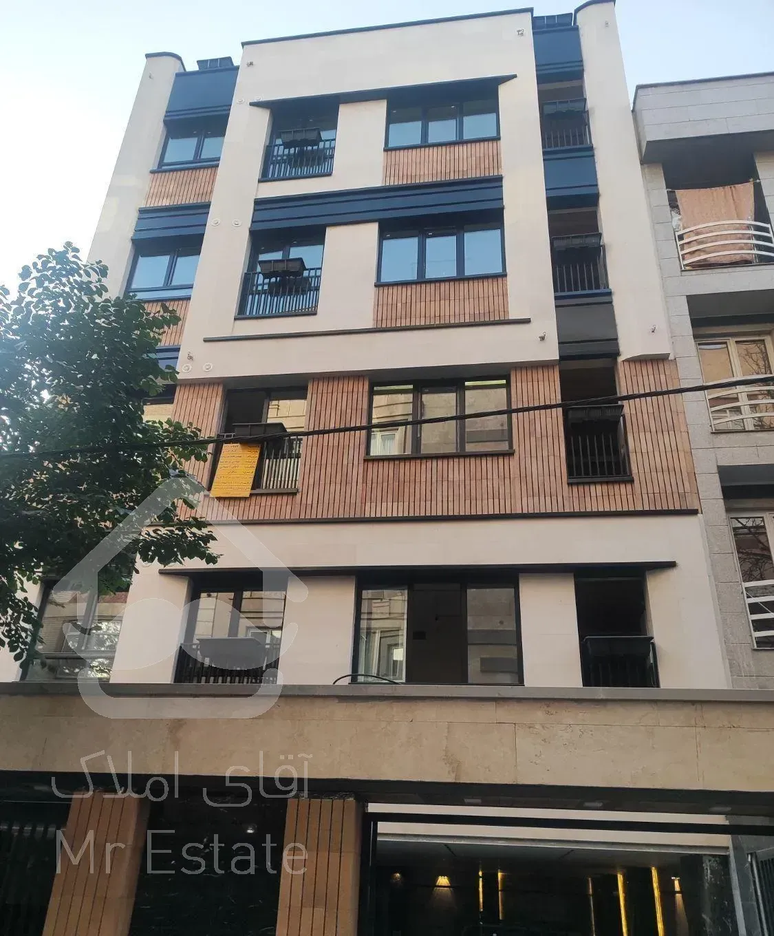 فروش آپارتمان ۹۳ متری ۲ خوابه در وحیدیه